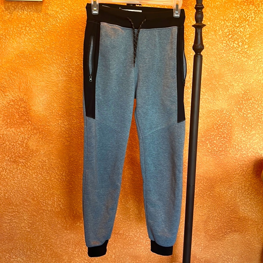 Brand: Distortion | Size: 10/12 (Boy) | Color: Grey and black